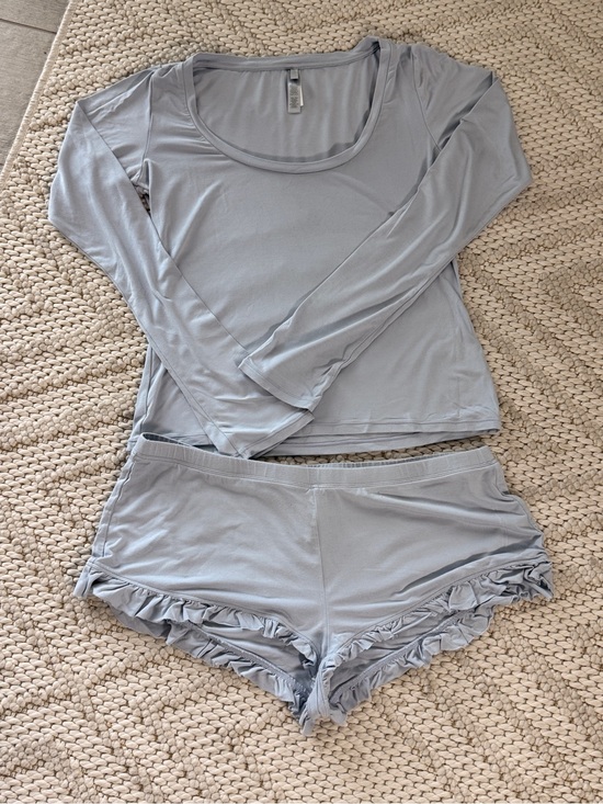 SKIMS Other - SKIMS Light Blue Modal Long-Sleeve Top & Ruffle Short Pajama Set